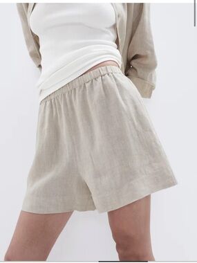 High-Waist Light Beige Linen Blend Shorts
